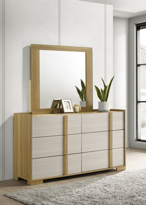 Hyland Dresser With Mirror