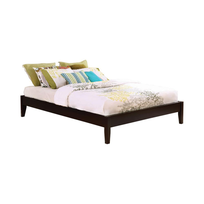Hounslow California King, E.King, & Queen Universal Platform Bed Cappuccino - Hello Home Furniture & Mattress (Longmont, CO)