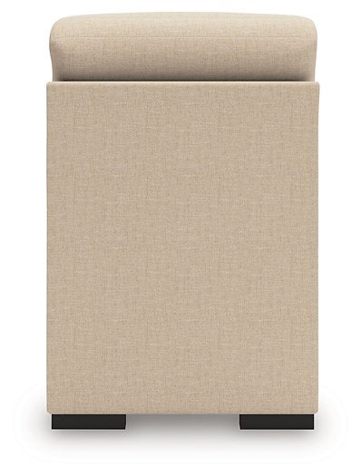 LadyMae Sectional with Chaise - Hello Home Furniture & Mattress (Longmont, CO)