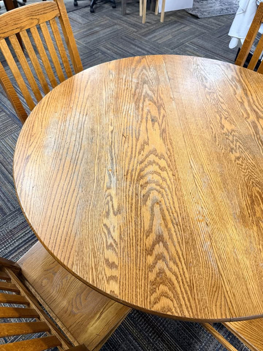 USED: Round Extension Dining Table with 4 Chairs - Hello Home Furniture & Mattress (Longmont, CO)