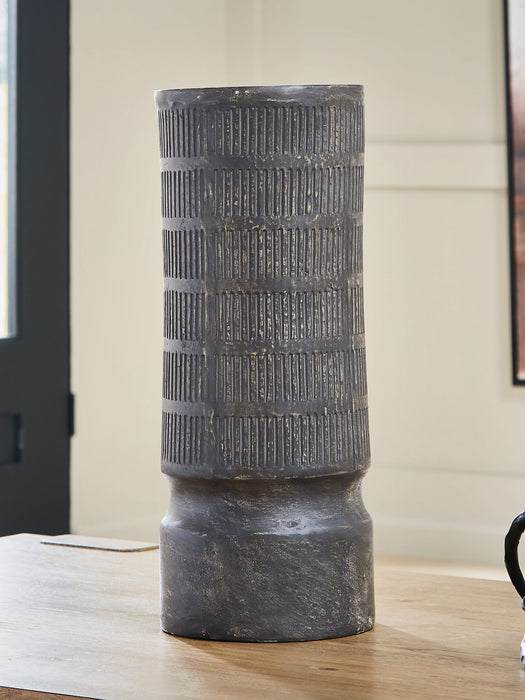 Beninworth Vase - Hello Home Furniture & Mattress (Longmont, CO)