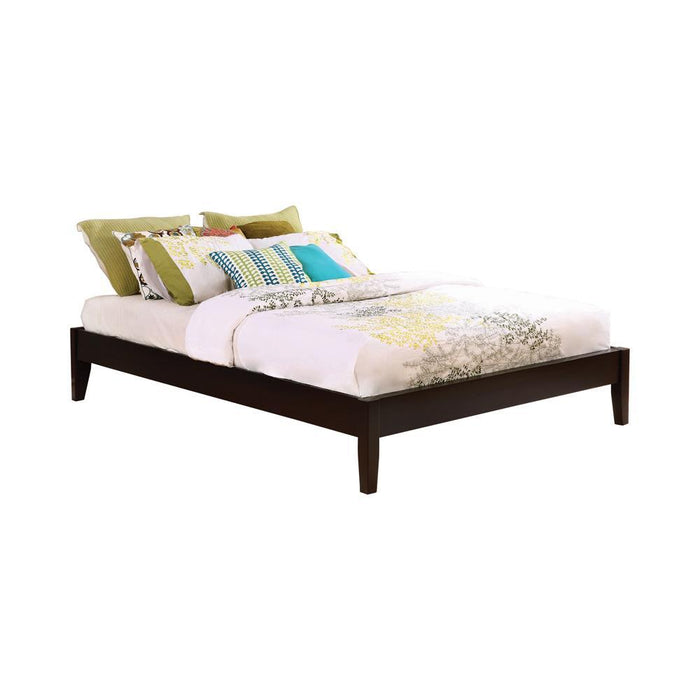 Hounslow California King, E.King, & Queen Universal Platform Bed Cappuccino - Hello Home Furniture & Mattress (Longmont, CO)