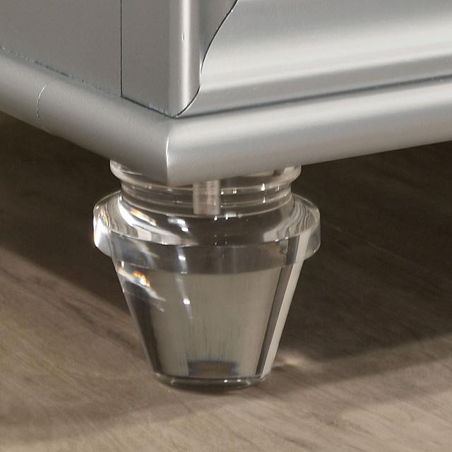 MADDIE Dresser, Silver - Hello Home Furniture & Mattress (Longmont, CO)