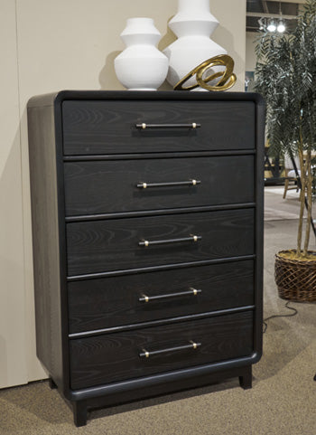 Darcyjo Chest of Drawers - Hello Home Furniture & Mattress (Longmont, CO)