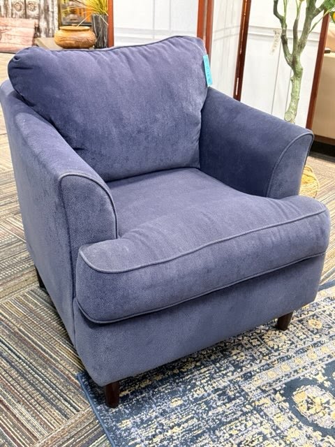 USED: Blue Upholstered Accent Chair - Hello Home Furniture & Mattress (Longmont, CO)