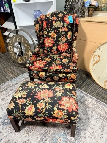 USED: Chair and Ottoman set - Hello Home Furniture & Mattress (Longmont, CO)